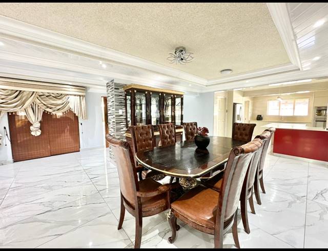 4 BEDROOM HOUSE FOR SALE IN CYCAD ESTATE